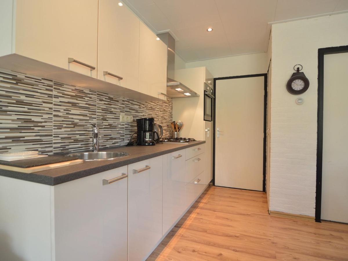 Holiday Home With Large Terrace Stramproy 外观 照片