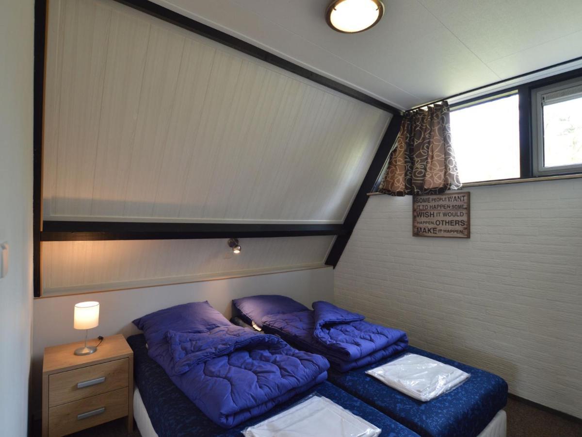 Holiday Home With Large Terrace Stramproy 外观 照片