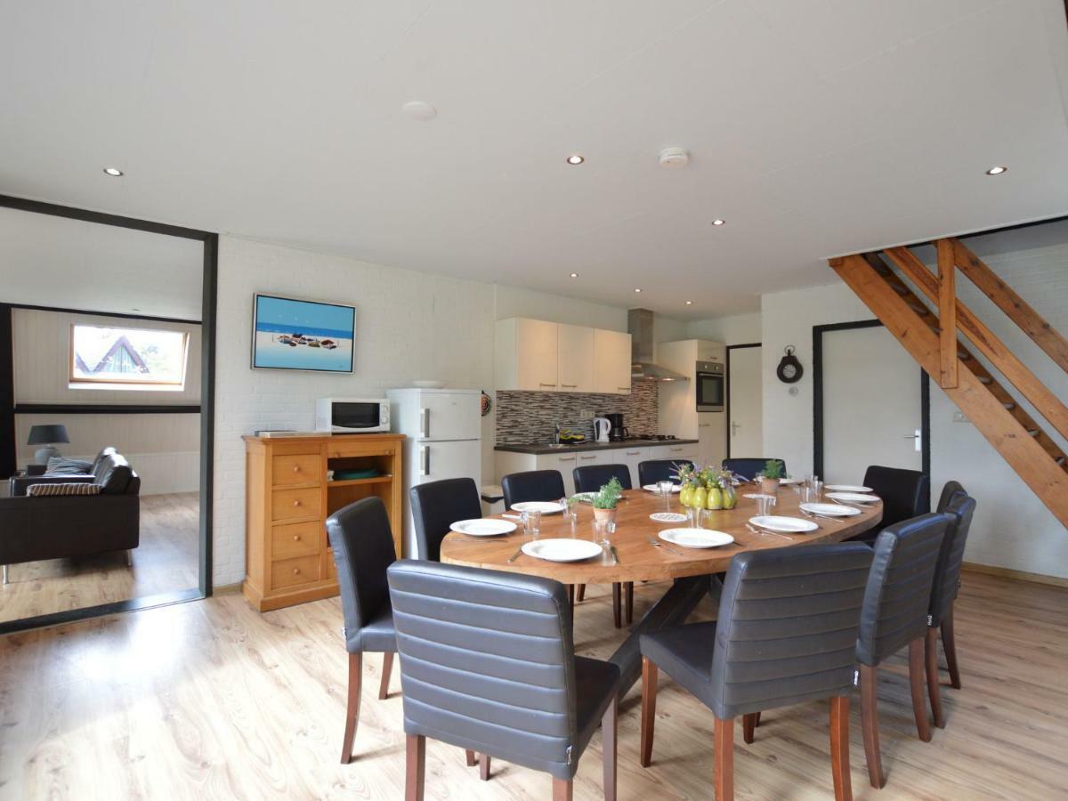 Holiday Home With Large Terrace Stramproy 外观 照片